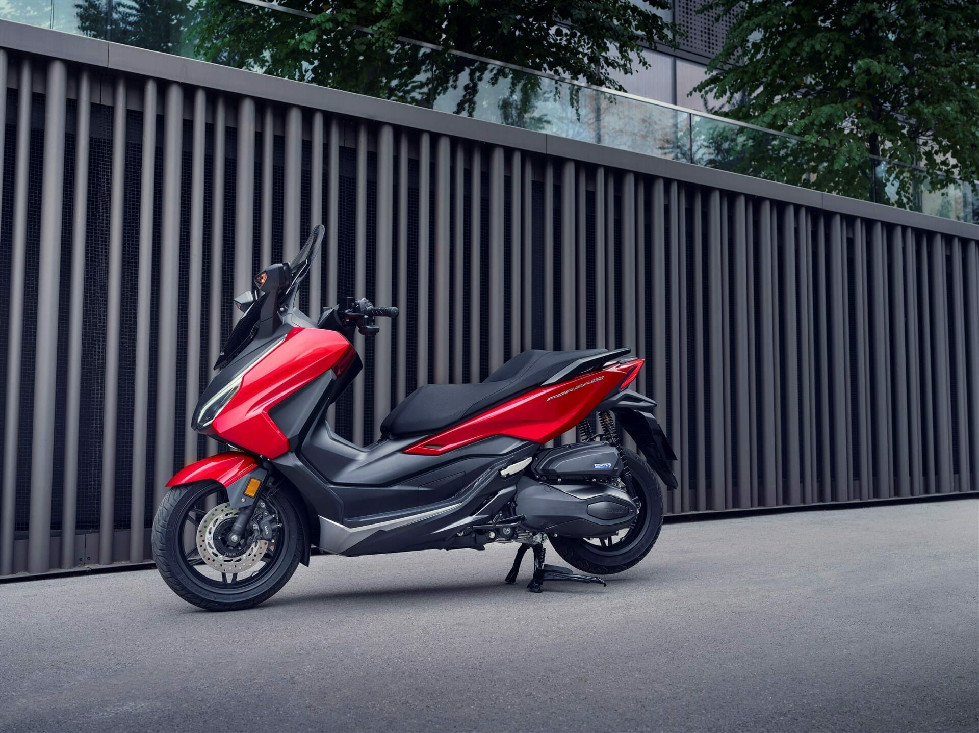 Forza 350: 5 coisas que você precisa saber sobre o novo scooter Honda